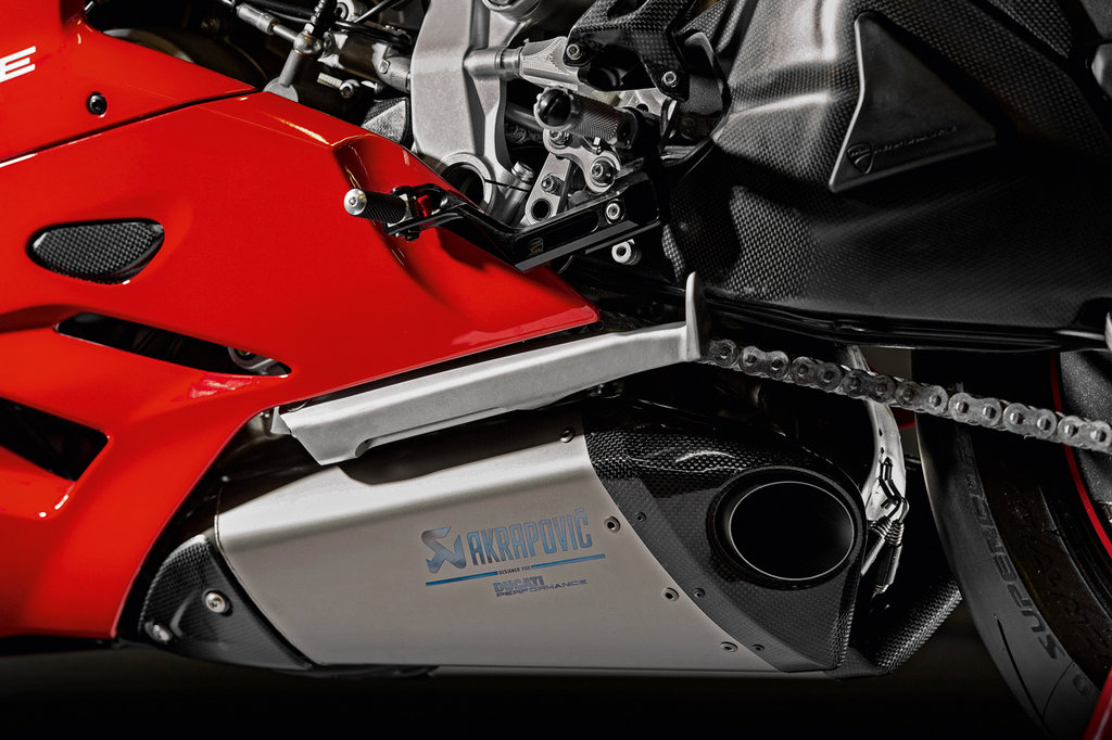 Ducati Panigale V2 Auspuffblende Carbon 96481681AA - Ducati Performan,  328,95 €