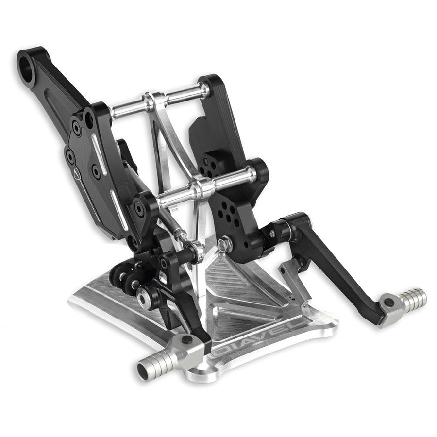 DUCATI DIAVEL REARSETS / 96280091A - DennisPowerSport - 1