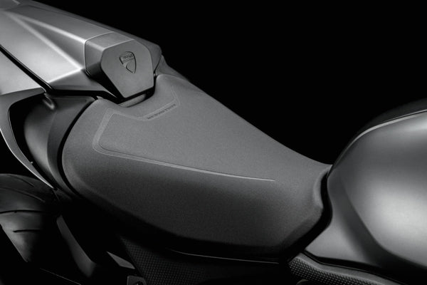 SCRAMBLER DUCATI MONSTER 2022 Raised seat