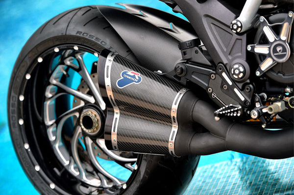TERMIGNONI DUCATI DIAVEL COMPLETE RACING EXHAUST SYSTEM WITH CARBON SILENCERS AND BLACK CERAMIC COATED PIPES
