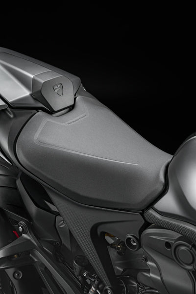 SCRAMBLER DUCATI MONSTER 2022 Raised seat
