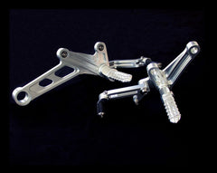MOTOCORSE FOOTPEGS KIT WITH TITANIUN SCREWS SILVER ANODIZED STANDARD SHIFT