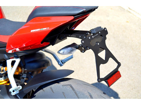 DUCABIKE PRT12 - SFV4 / V4 / V2 ADJUSTABLE LICENSE PLATE HOLDER